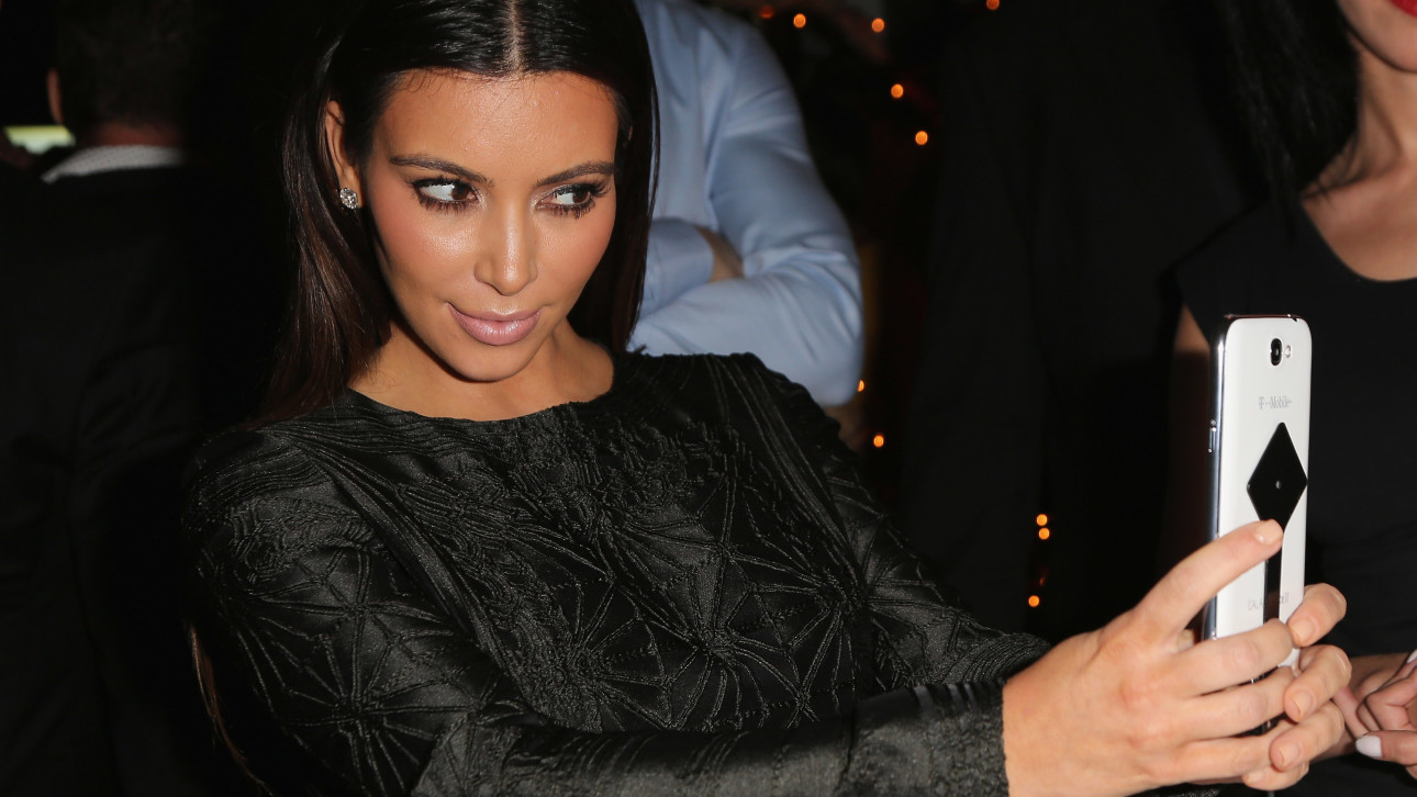 Kim Kardashian Beats Beyoncé For Most Instagram Followers Trace